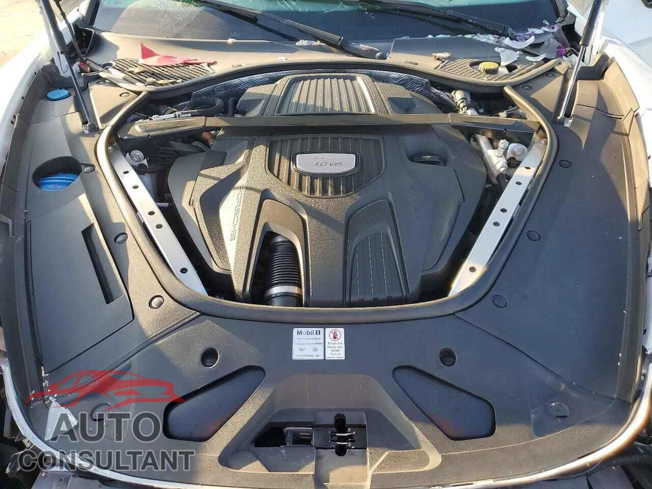 PORSCHE PANAMERA 2020 - WP0AA2A73LL104204