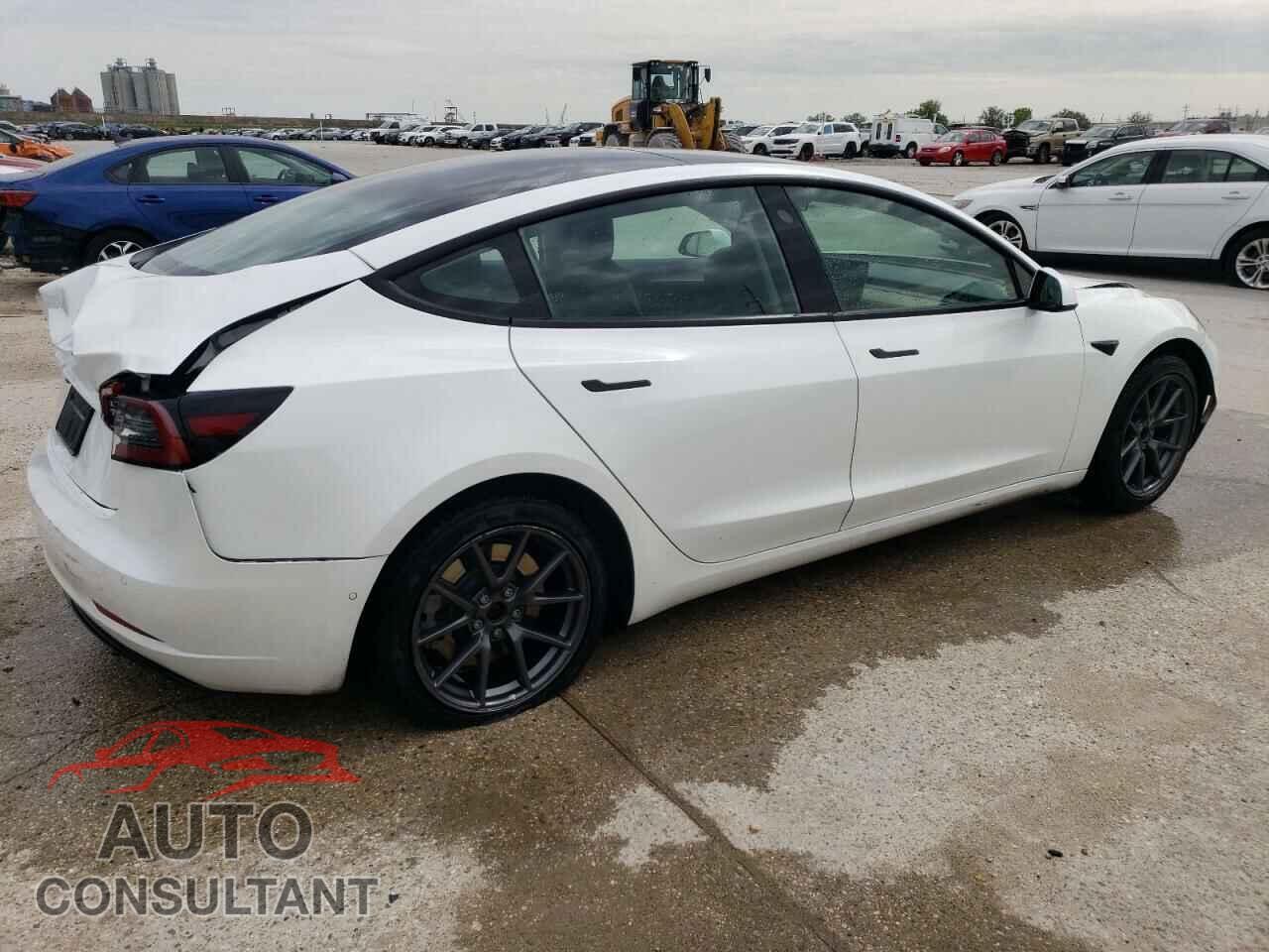 TESLA MODEL 3 2021 - 5YJ3E1EA2MF095500