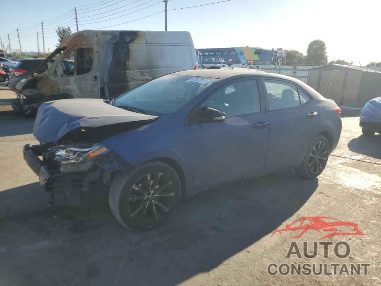 TOYOTA COROLLA 2018 - 5YFBURHEXJP811958