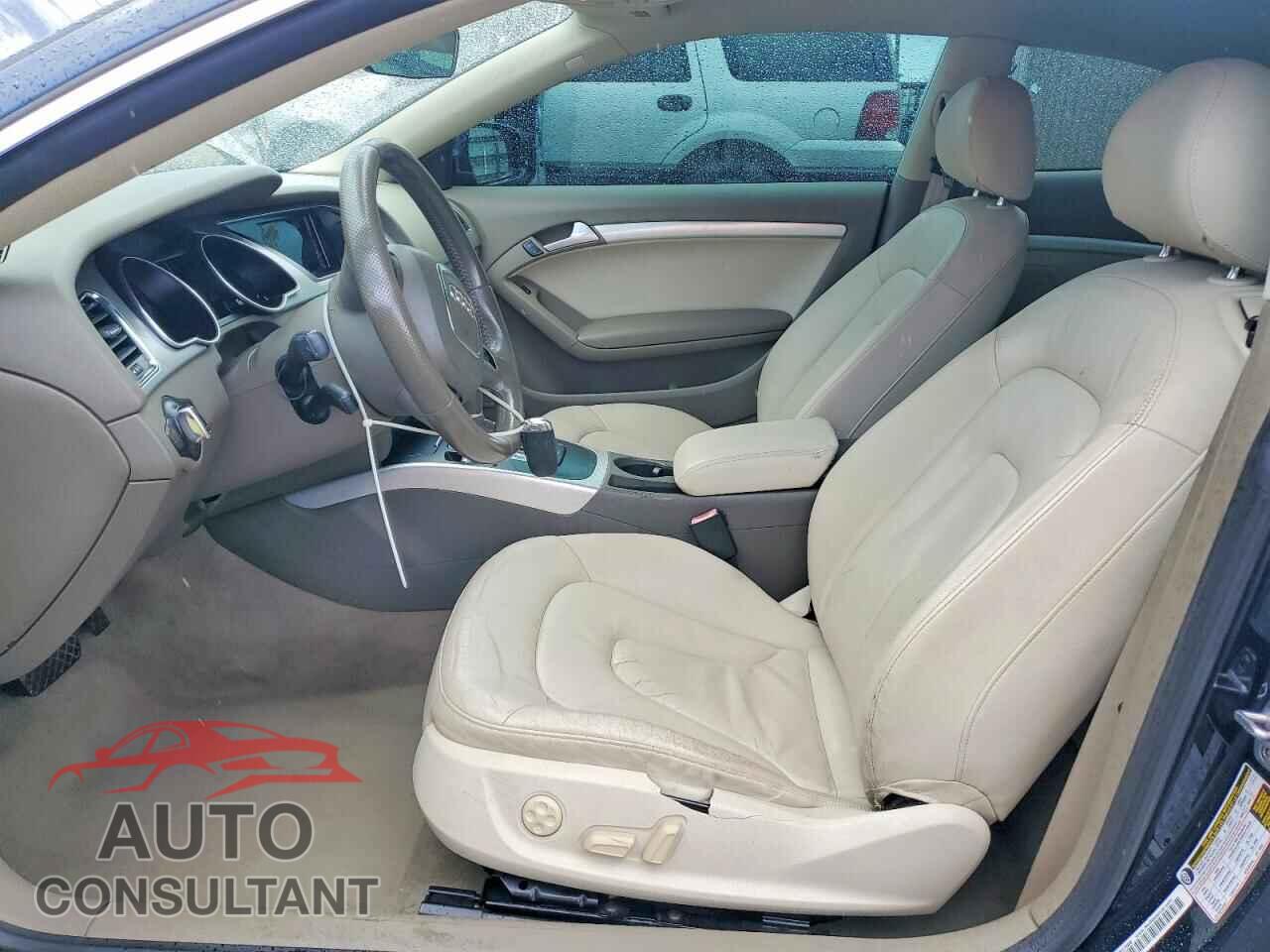 AUDI A5 2010 - WAUCFAFR9AA072623