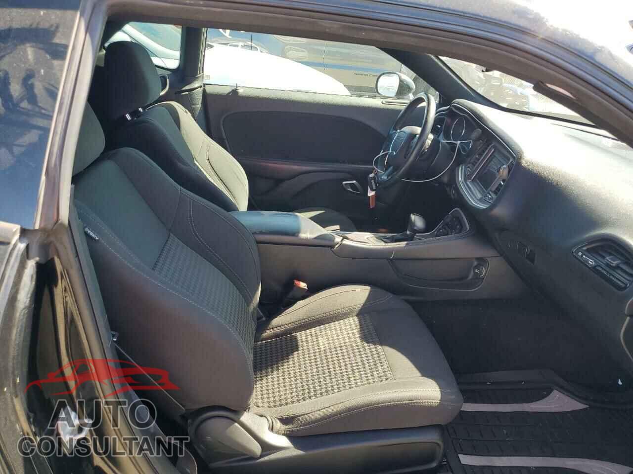DODGE CHALLENGER 2018 - 2C3CDZAG8JH162011