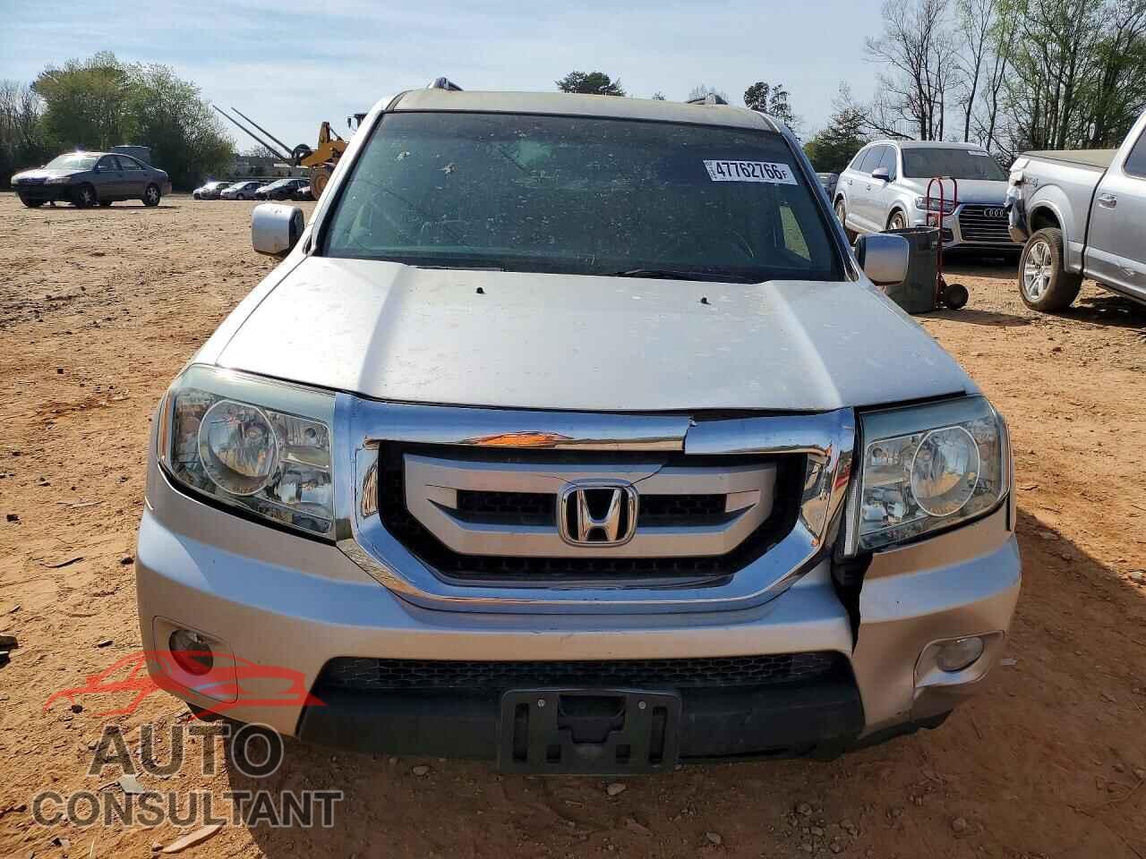 HONDA PILOT 2011 - 5FNYF4H55BB017924