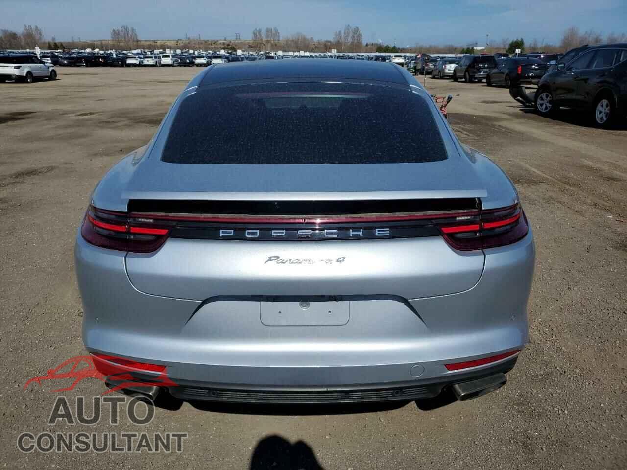 PORSCHE PANAMERA 2018 - WP0AA2A75JL110423