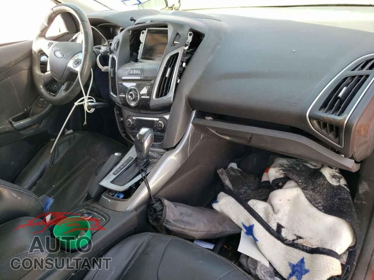 FORD FOCUS 2014 - 1FADP3N25EL195887