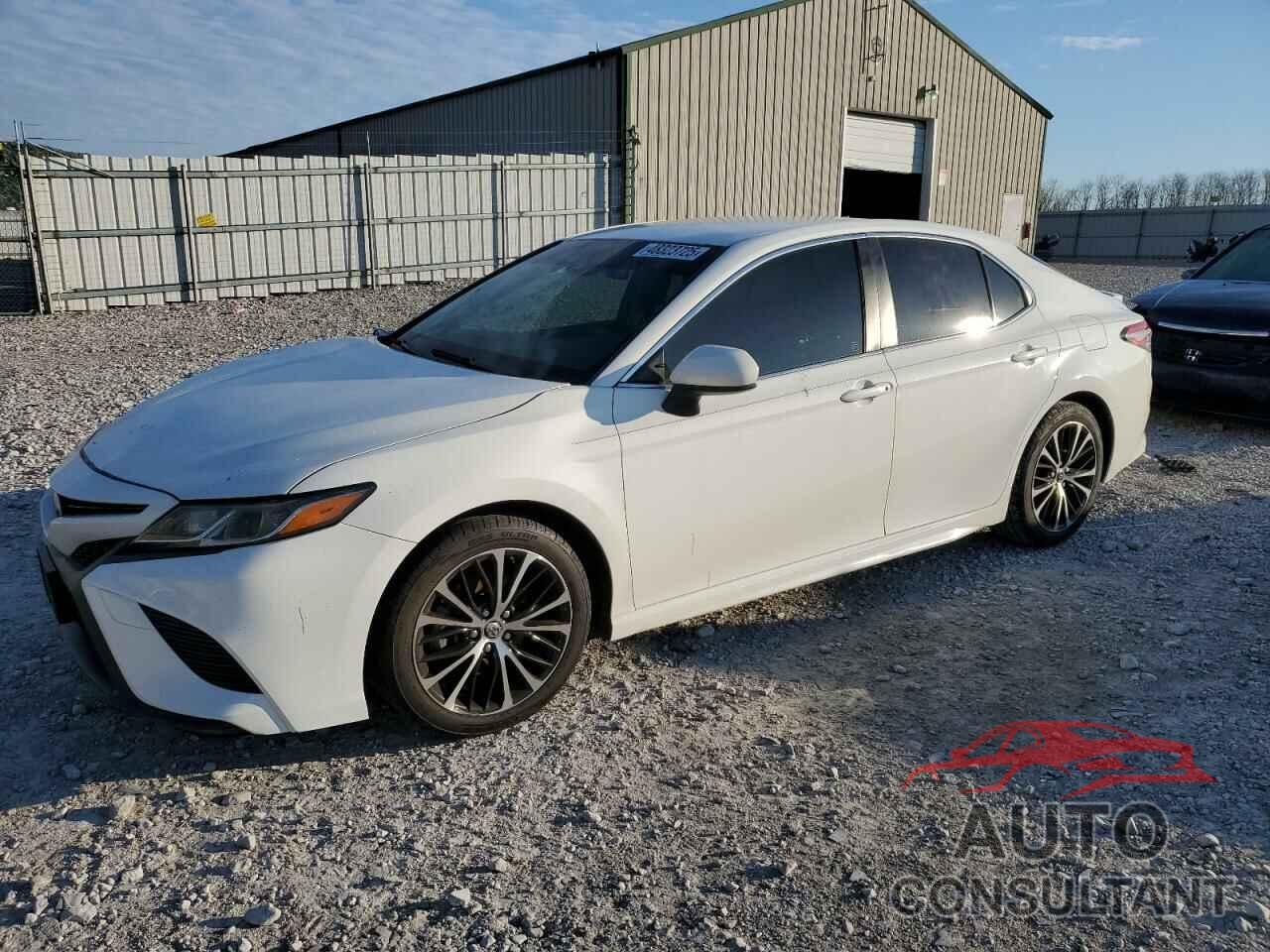 TOYOTA CAMRY 2018 - JTNB11HK6J3050866