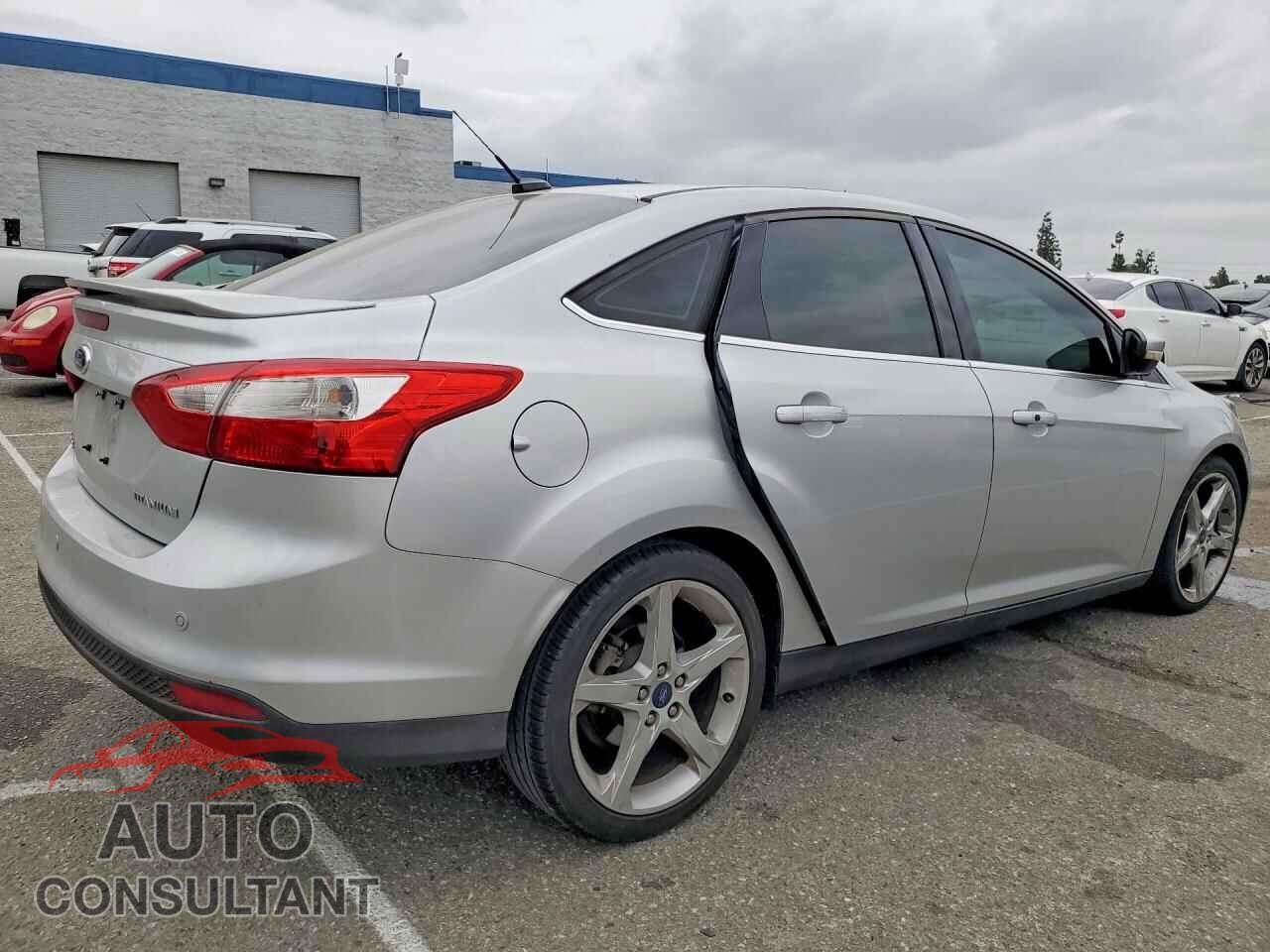 FORD FOCUS 2013 - 1FADP3J26DL353044