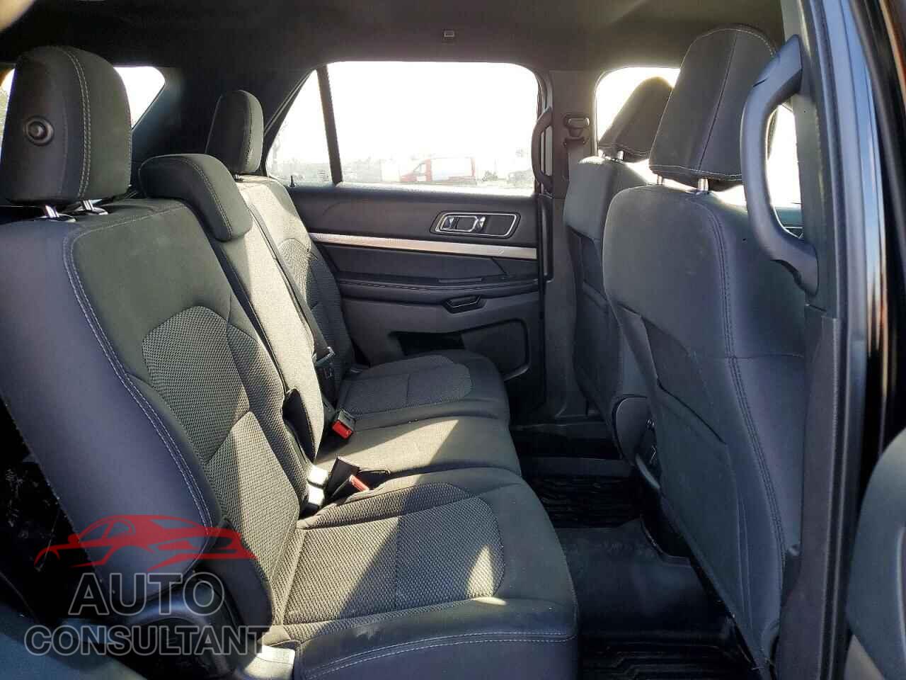 FORD EXPLORER 2018 - 1FM5K7D82JGB47854