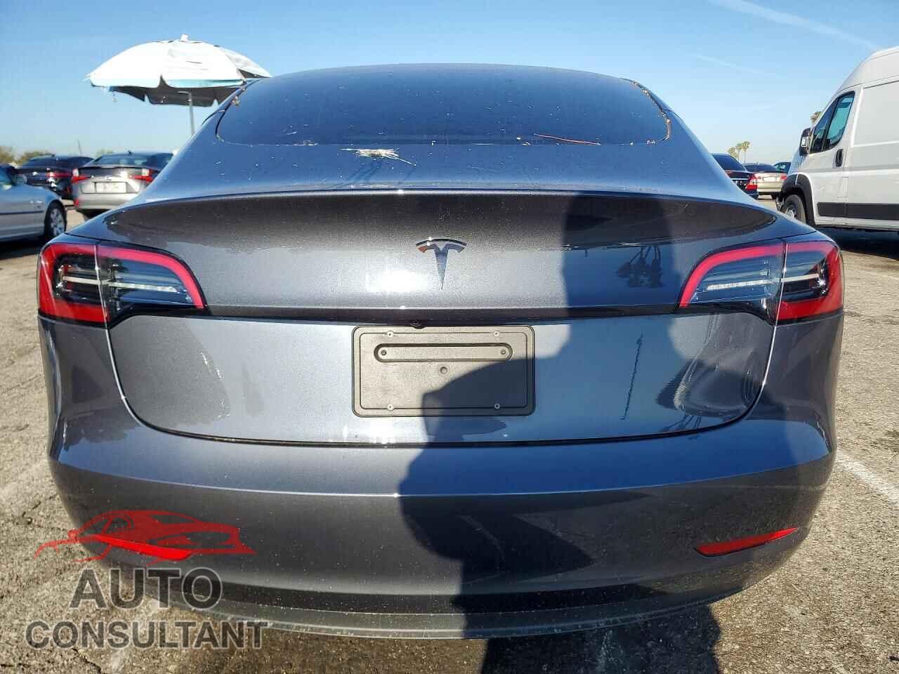 TESLA MODEL 3 2023 - 5YJ3E1EA5PF676560