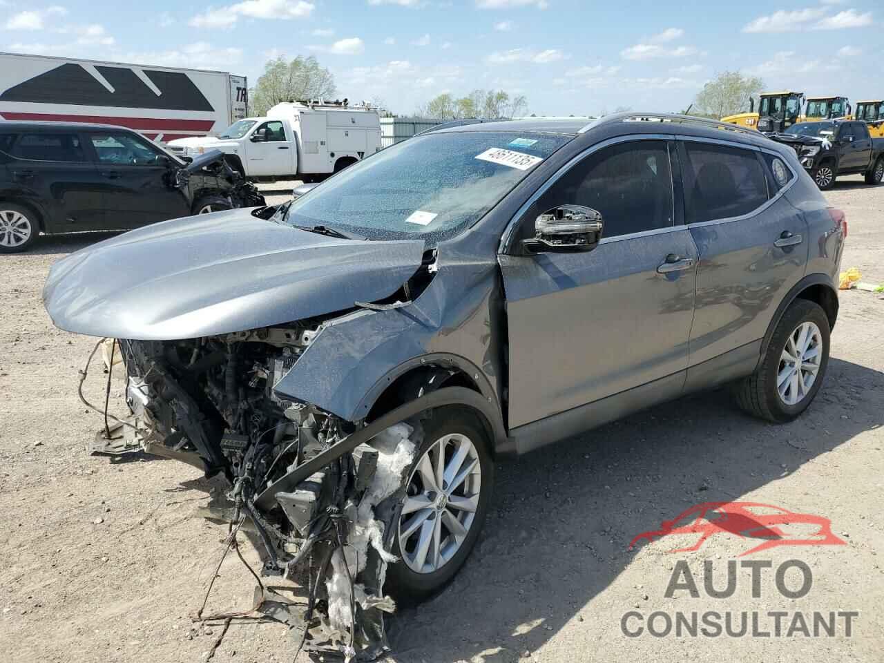 NISSAN ROGUE 2018 - JN1BJ1CP4JW150747