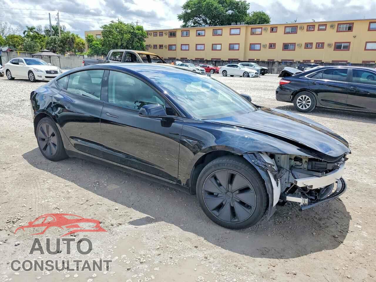 TESLA MODEL 3 2025 - 5YJ3E1EA2SF022124