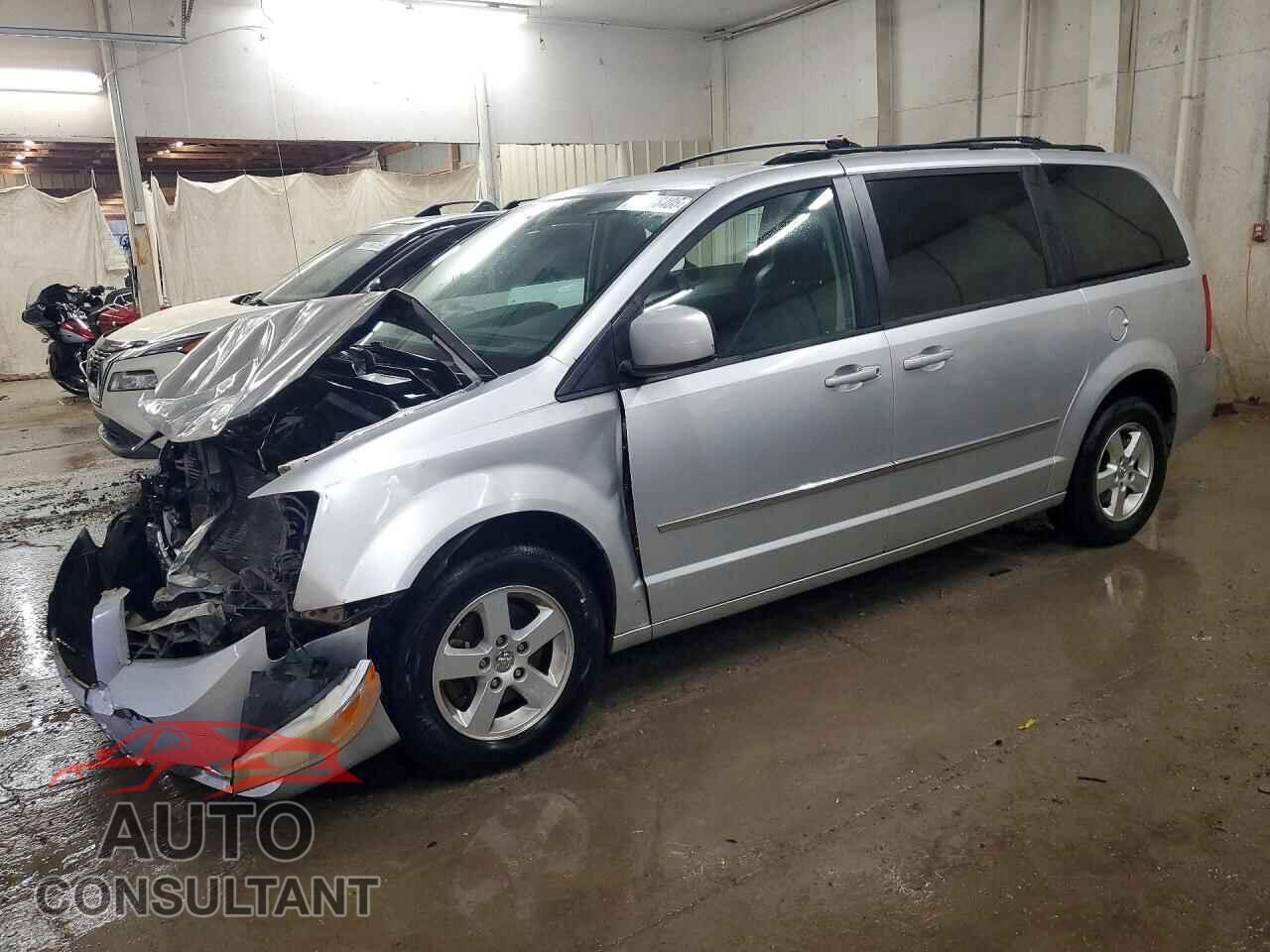 DODGE CARAVAN 2010 - 2D4RN5D11AR475689
