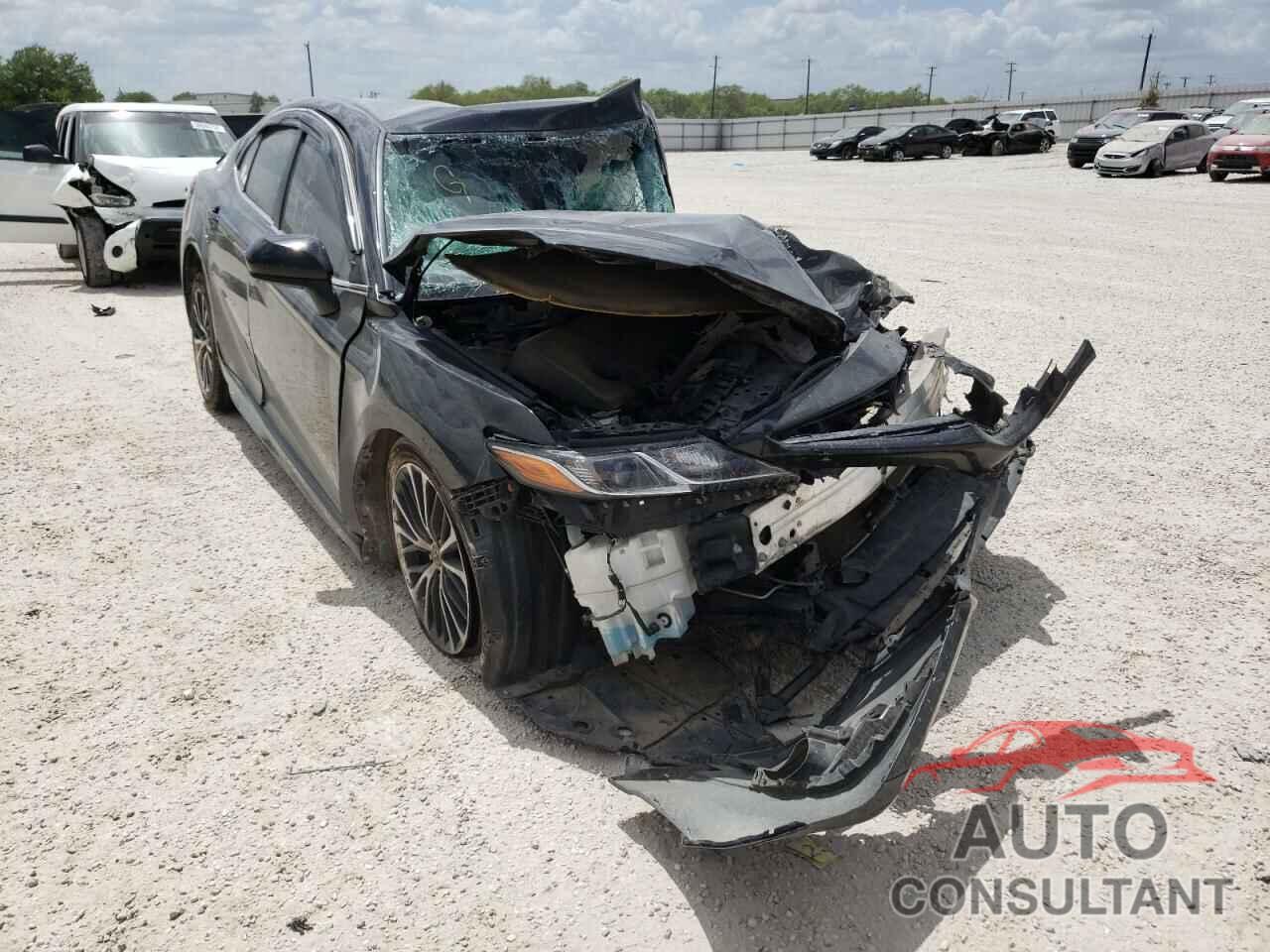 TOYOTA CAMRY 2018 - JTNB11HK3J3018814