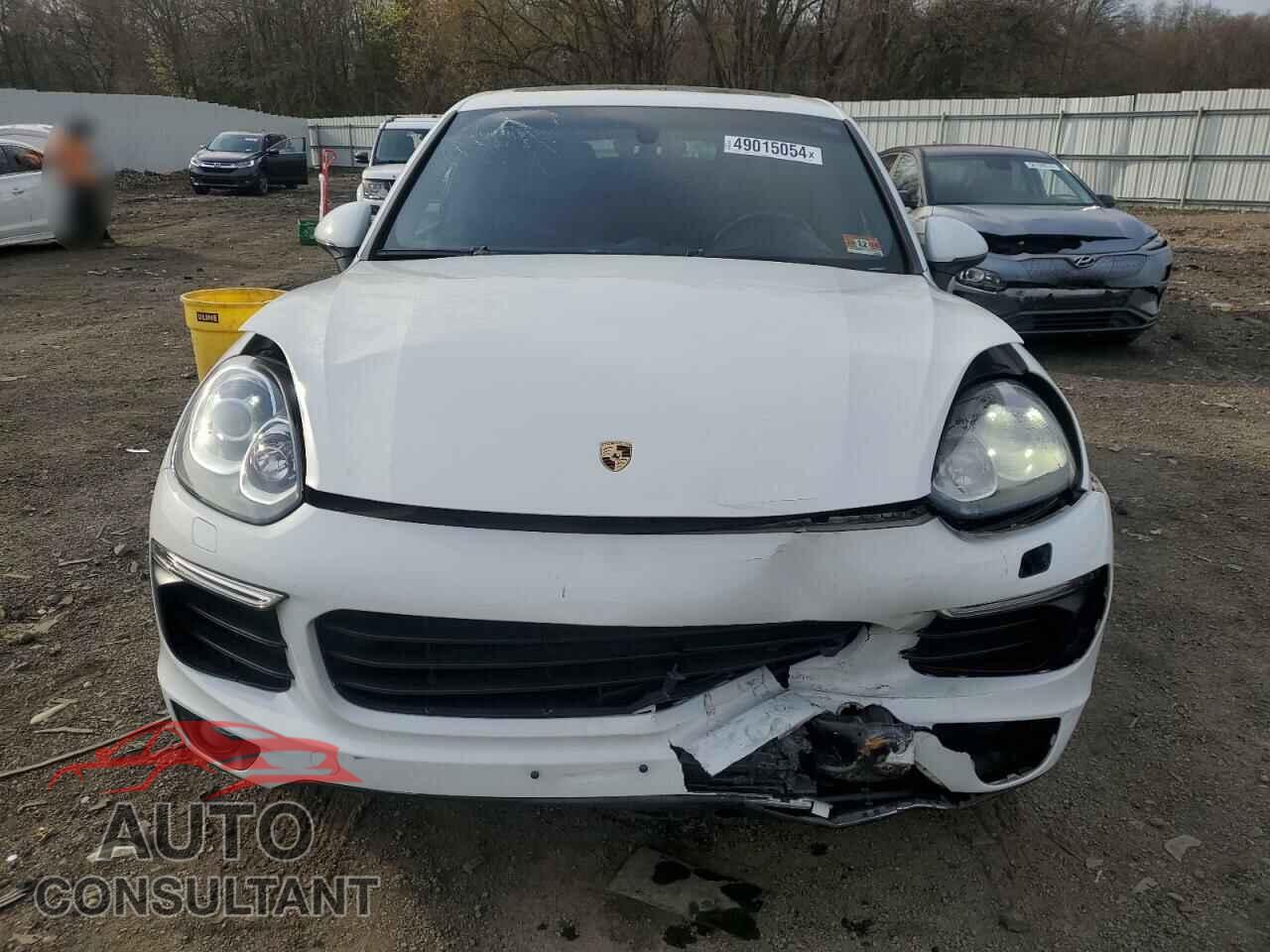 PORSCHE CAYENNE 2017 - WP1AA2A28HKA83947