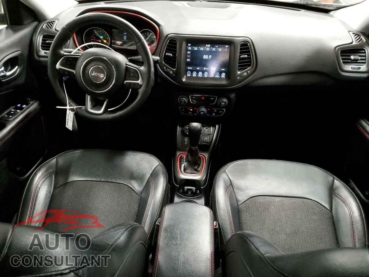 JEEP COMPASS 2019 - 3C4NJDDB1KT618892