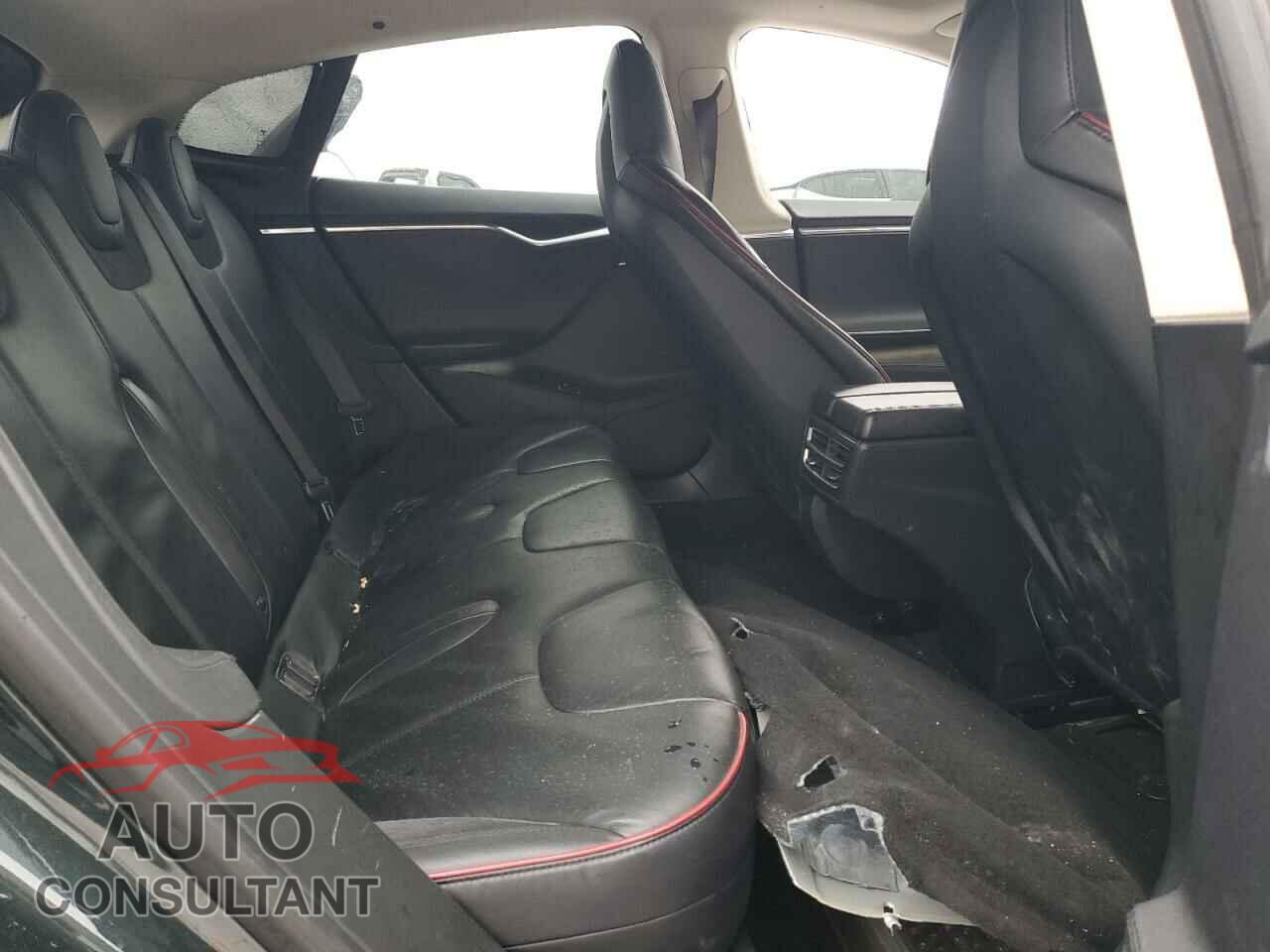 TESLA MODEL S 2013 - 5YJSA1DP5DFP24180
