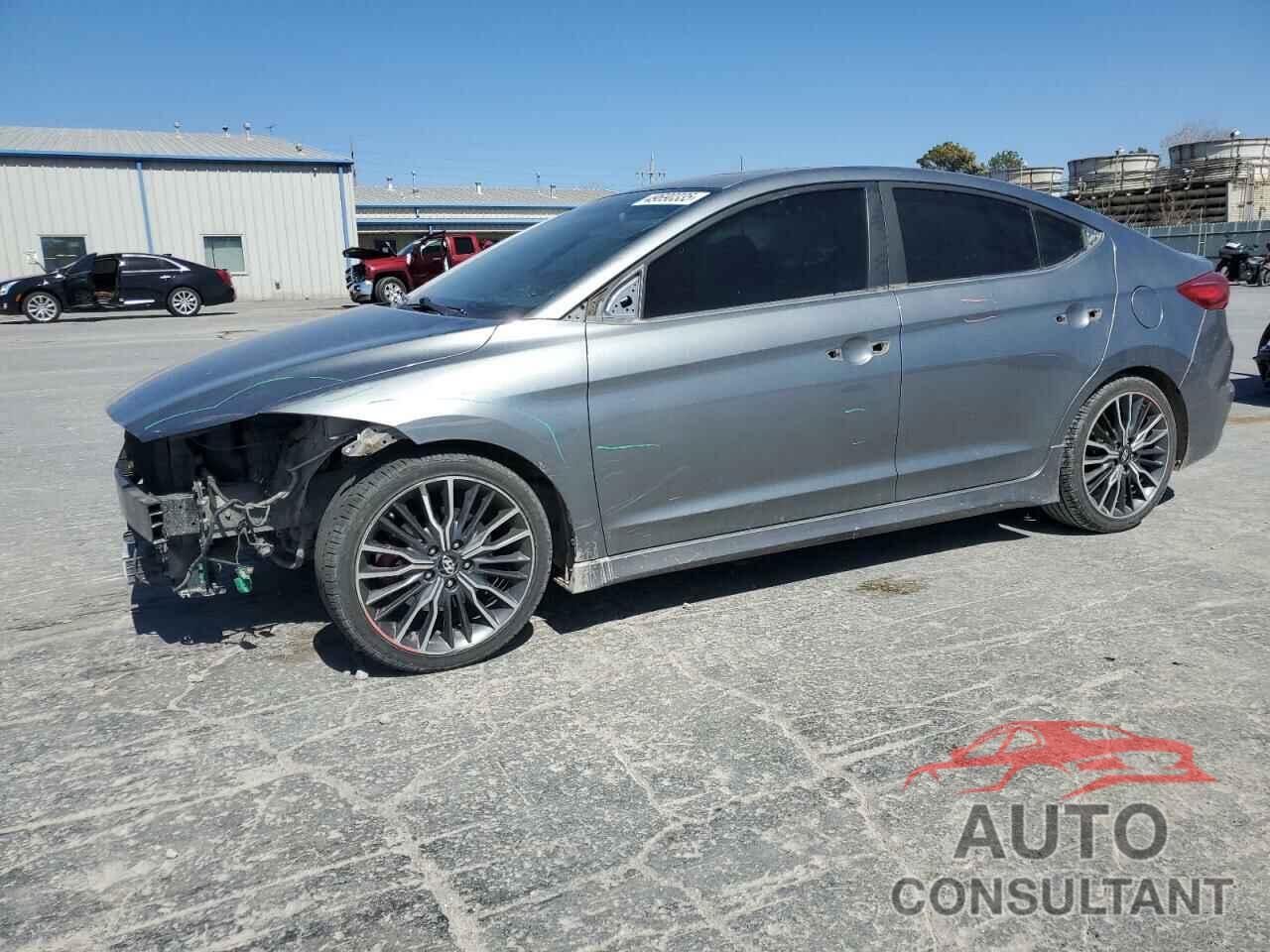 HYUNDAI ELANTRA 2018 - KMHD04LB8JU576690