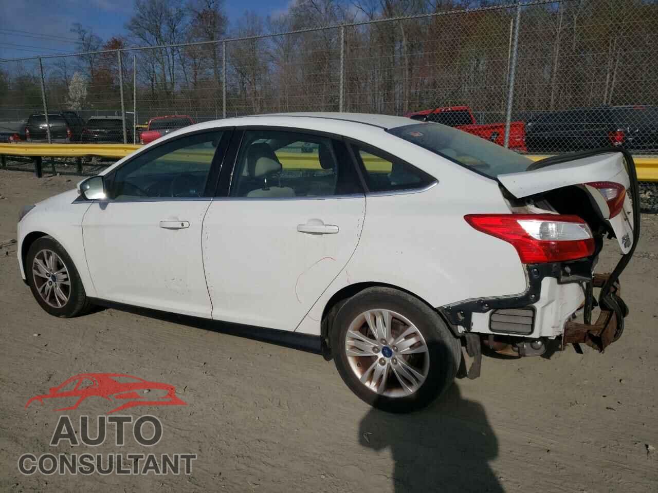 FORD FOCUS 2012 - 1FAHP3H24CL266474