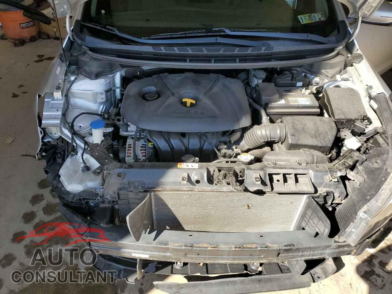 KIA FORTE 2017 - KNAFK5A85H5700887