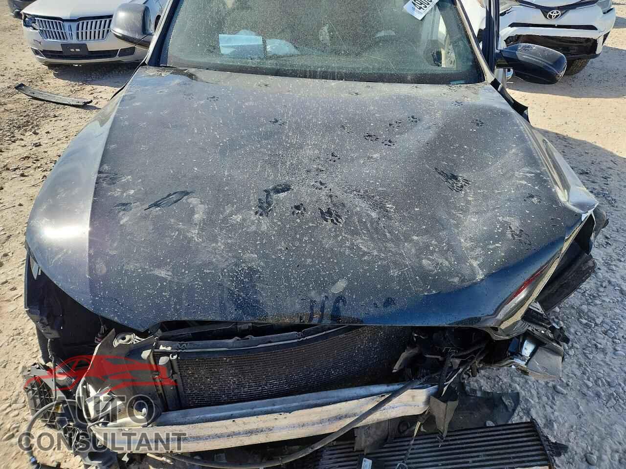 AUDI Q5 2017 - WA1M2AFP7HA030764