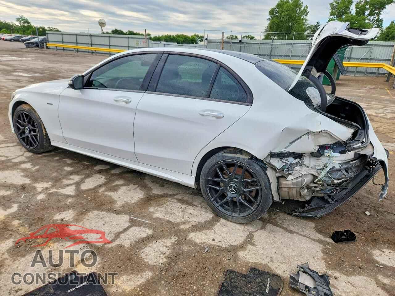 MERCEDES-BENZ C-CLASS 2016 - 55SWF6EB7GU116604