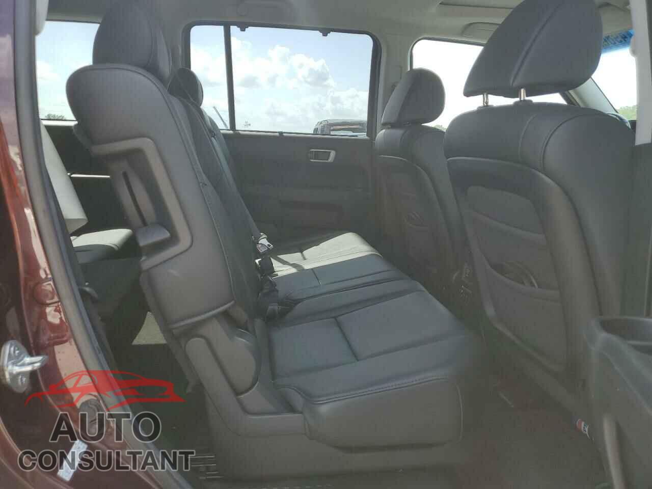 HONDA PILOT 2010 - 5FNYF3H90AB002579