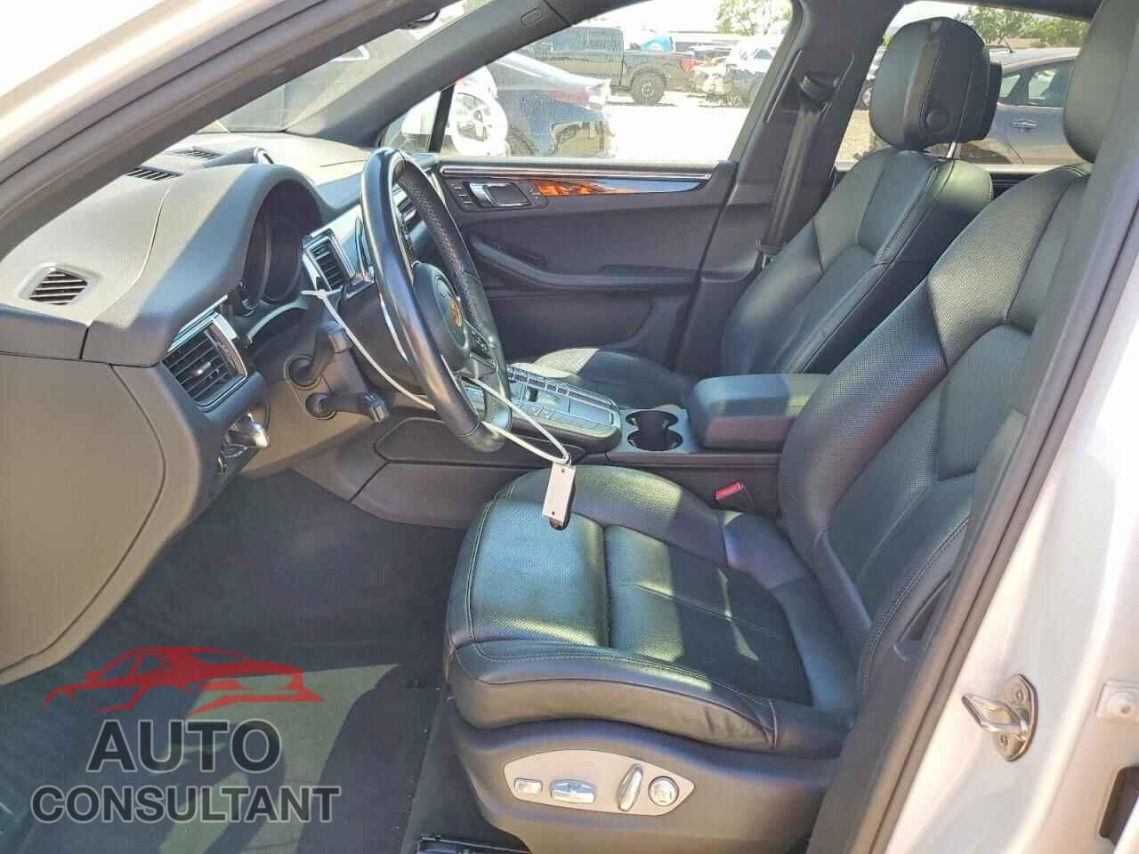 PORSCHE MACAN 2017 - WP1AA2A56HLB04427