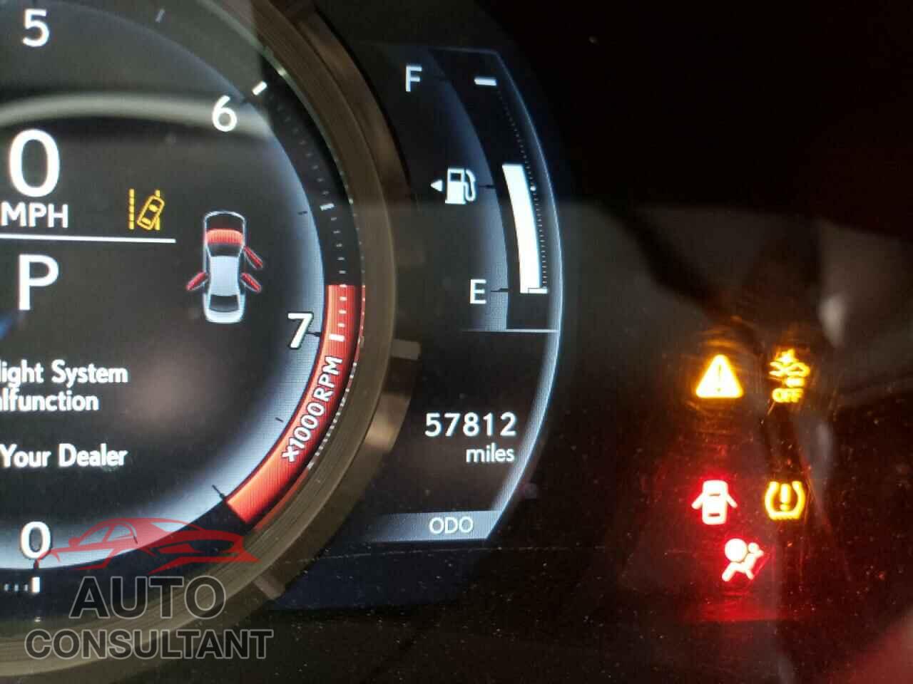 LEXUS IS 2018 - JTHCZ1D24J5015768