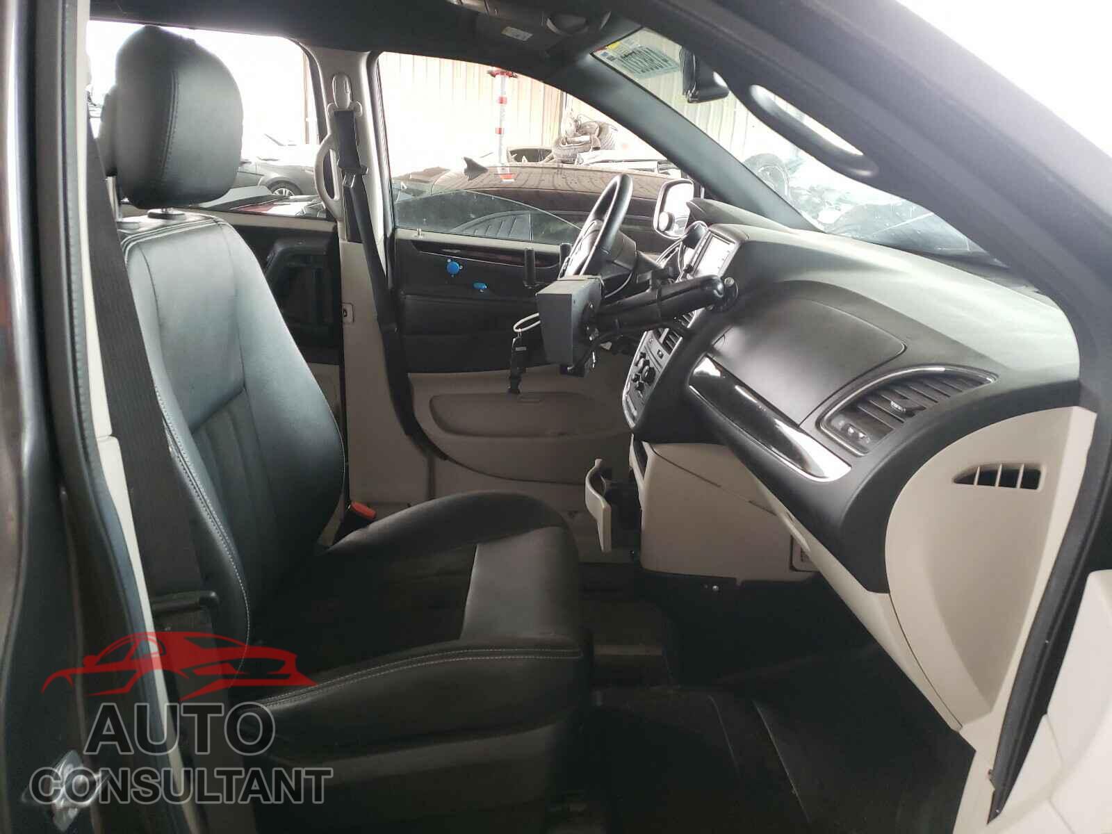 DODGE GRAND CARA 2017 - 2C4RDGCGXHR856498