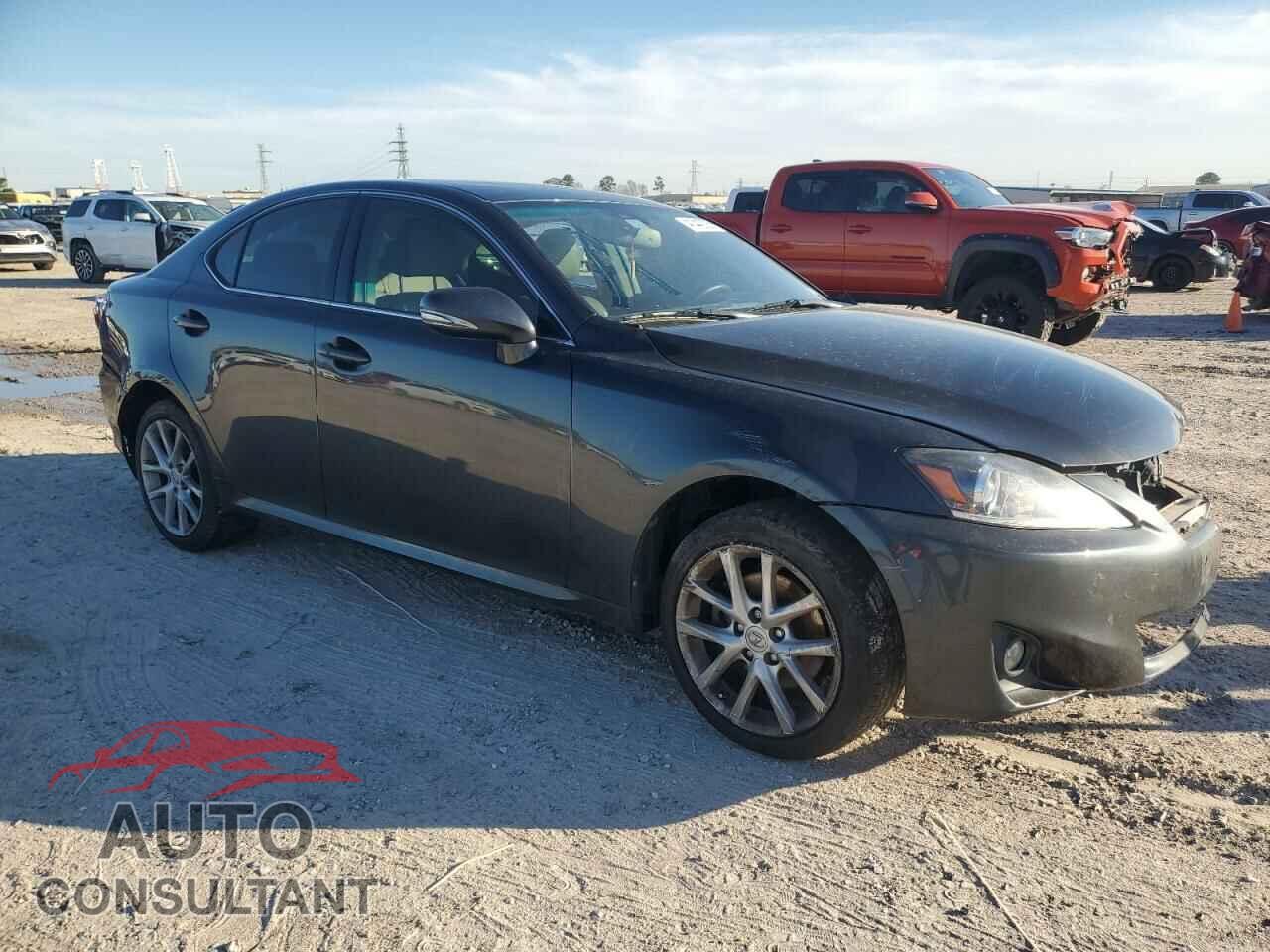 LEXUS IS 2011 - JTHCF5C26B5046345