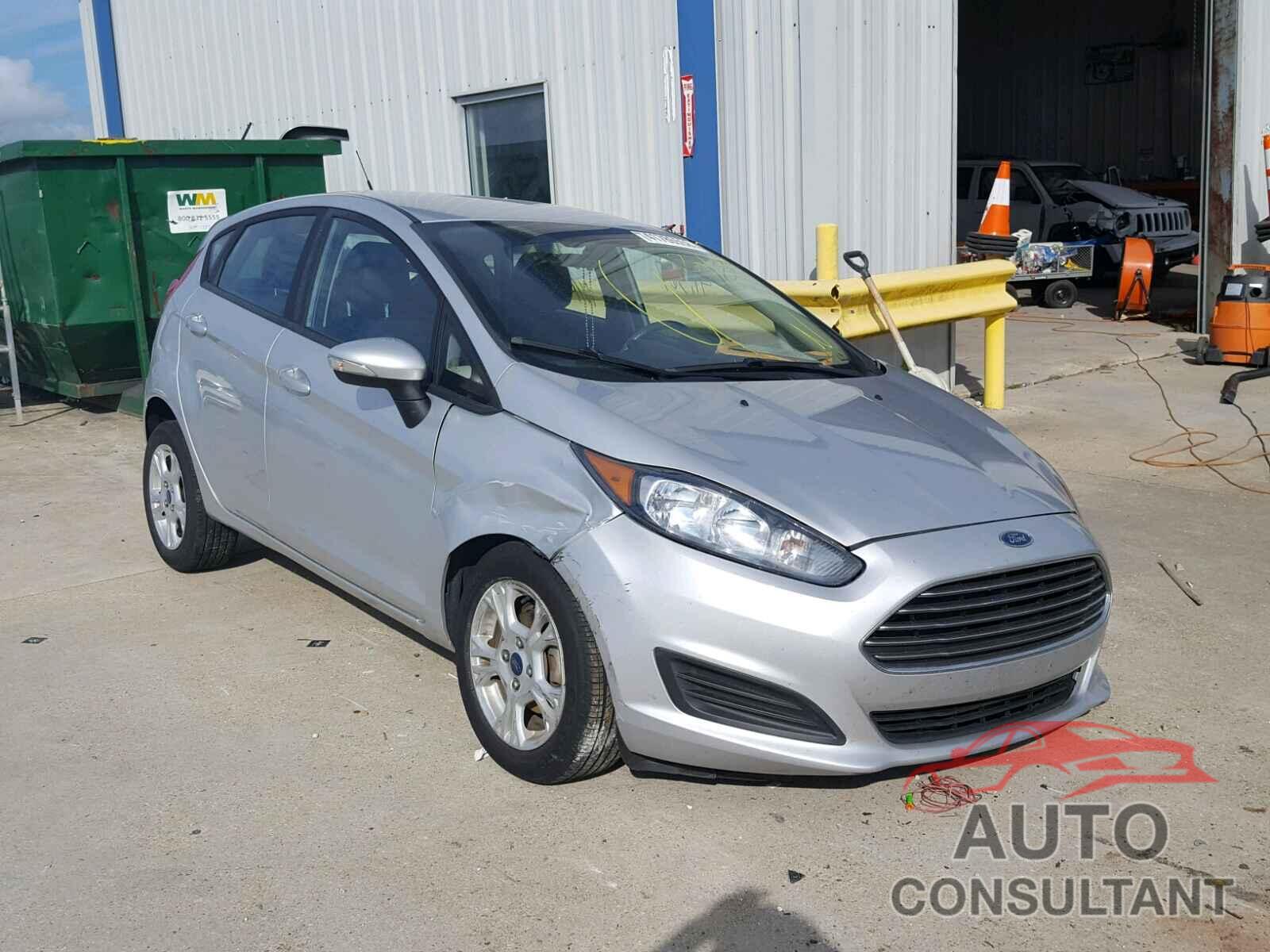 FORD FIESTA 2015 - 3FADP4EJ4FM219433