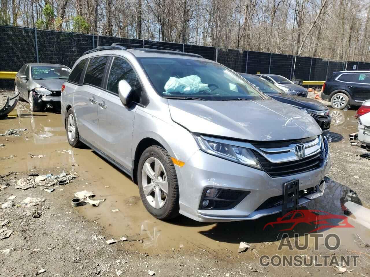 HONDA ODYSSEY 2018 - 5FNRL6H78JB023645