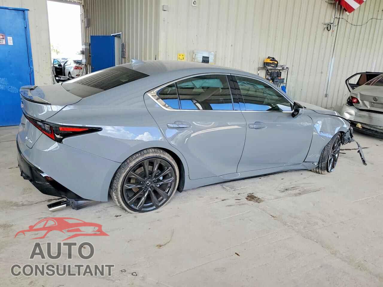 LEXUS IS 2025 - JTHBZ1B27S5094076