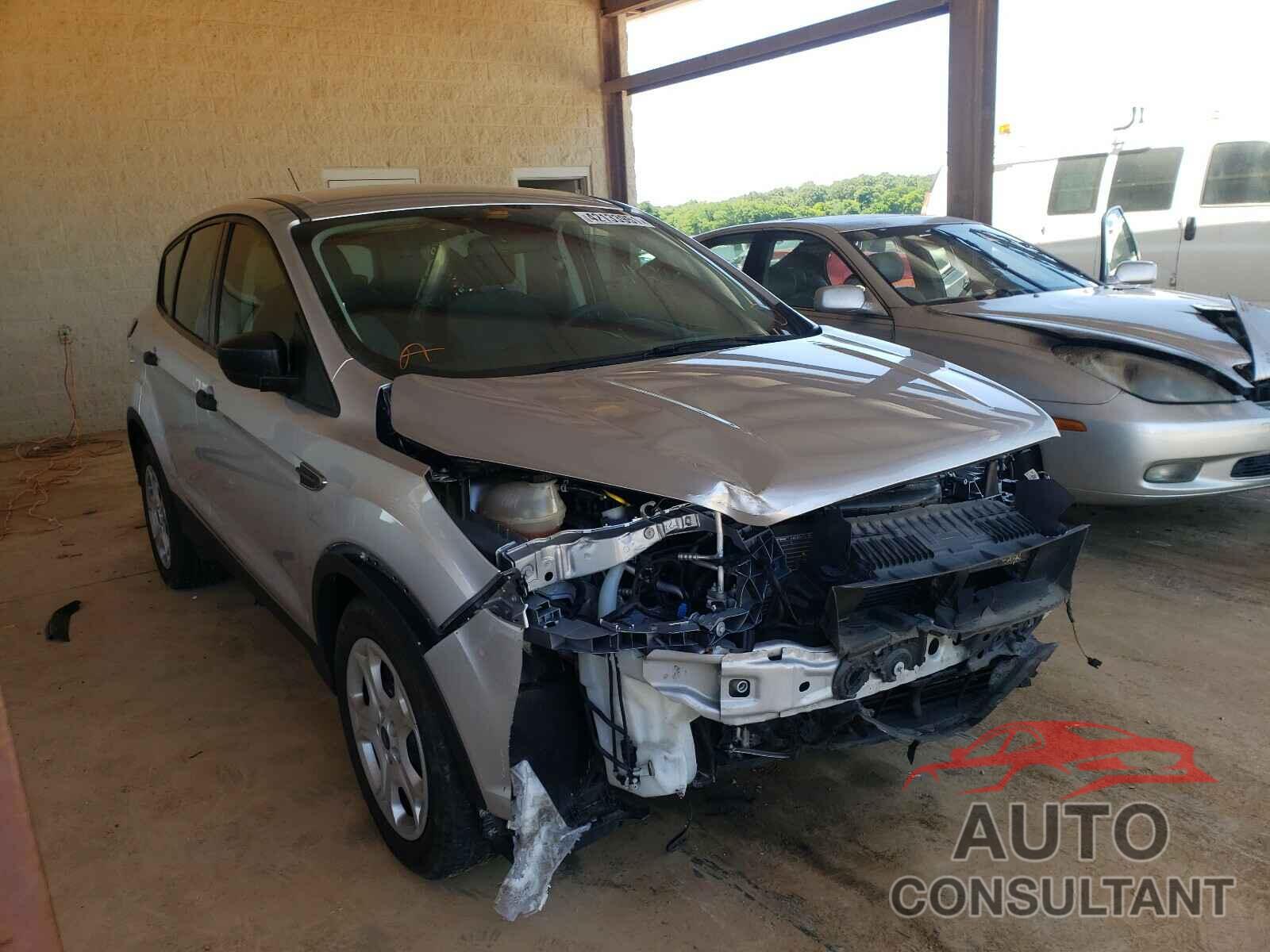 FORD ESCAPE 2017 - 1FMCU0F7XHUC72030
