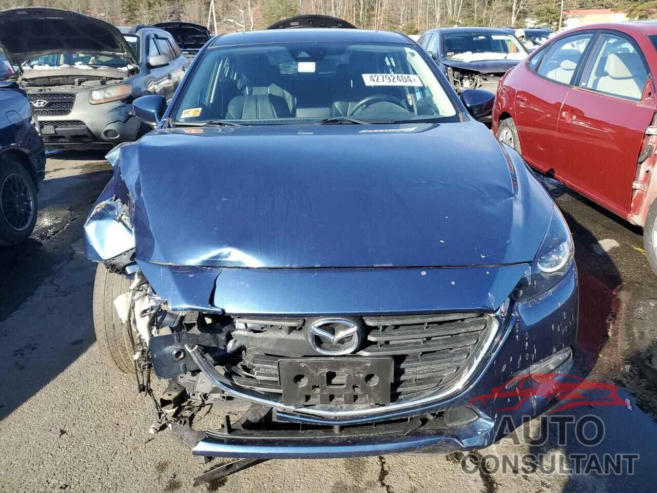 MAZDA 3 2018 - 3MZBN1L36JM274255