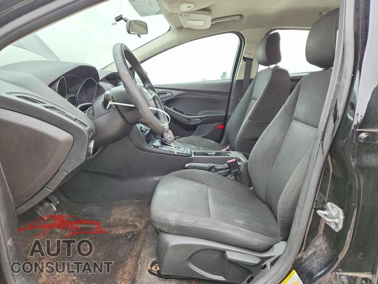 FORD FOCUS 2017 - 1FADP3E20HL302431