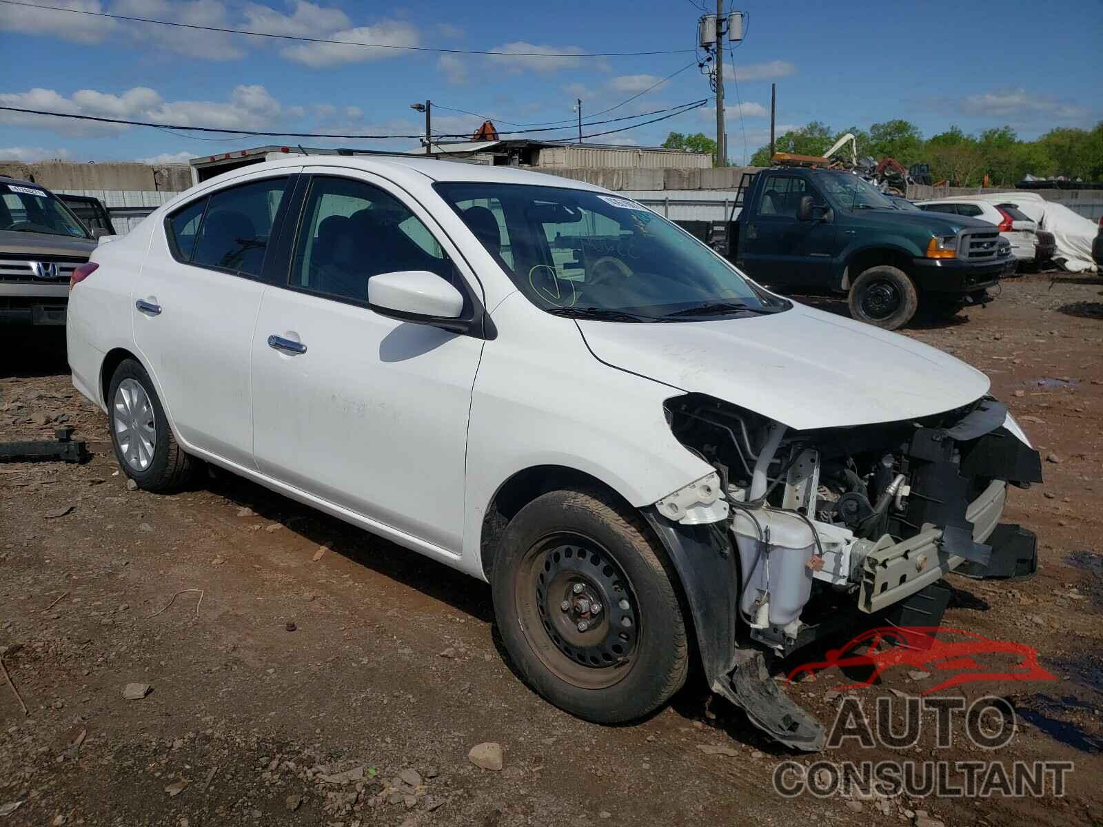 NISSAN VERSA 2019 - 3N1CN7AP8KL870316