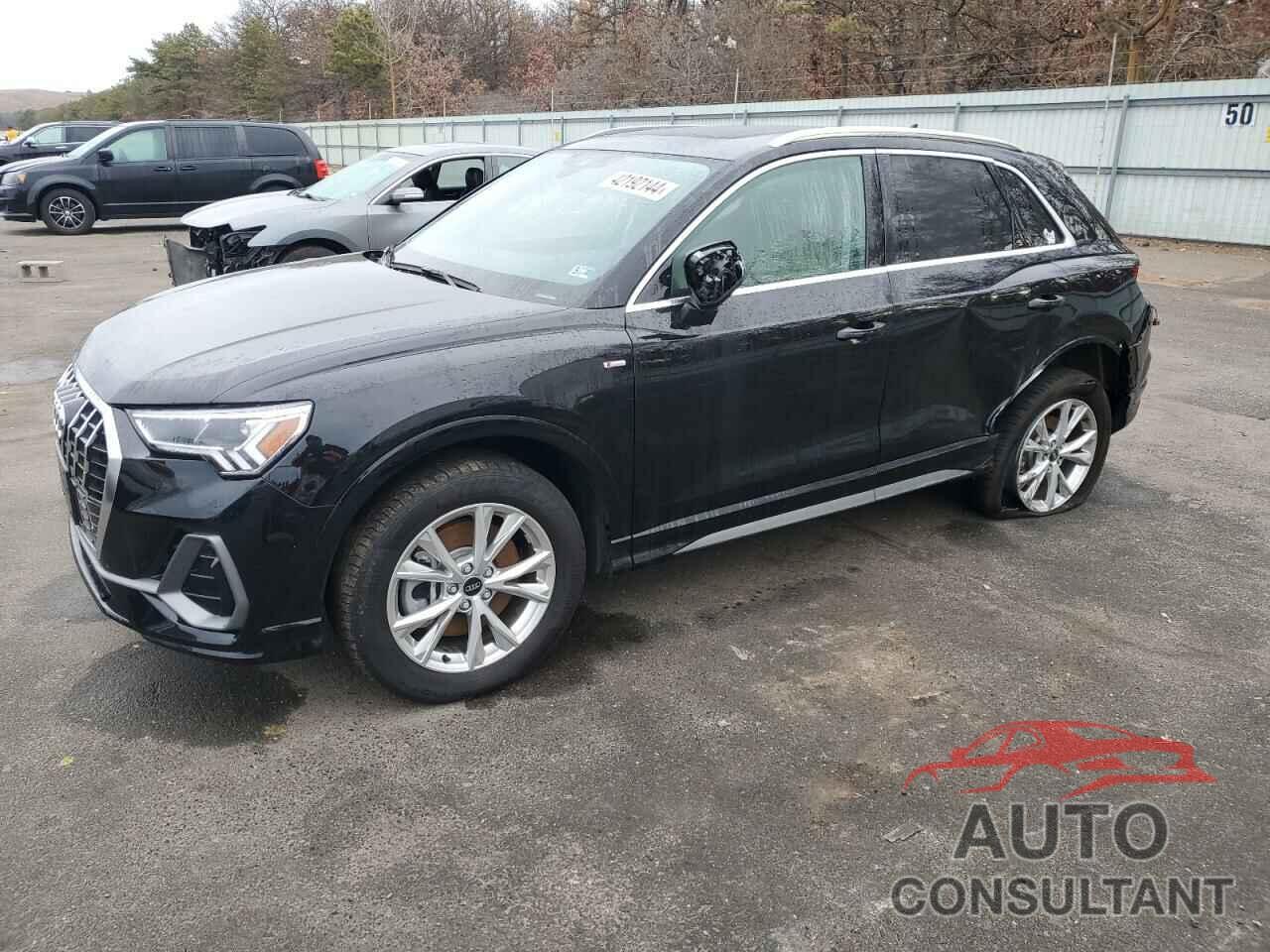 AUDI Q3 2022 - WA1EECF31N1102638