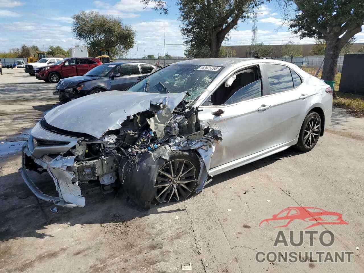 TOYOTA CAMRY 2022 - 4T1T11AK9NU694845
