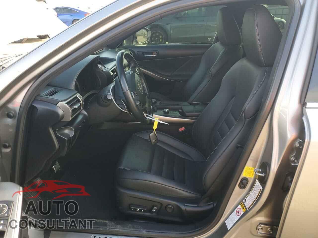 LEXUS IS 2015 - JTHBF1D29F5082202