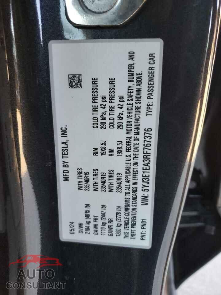 TESLA MODEL 3 2024 - 5YJ3E1EA3RF767376
