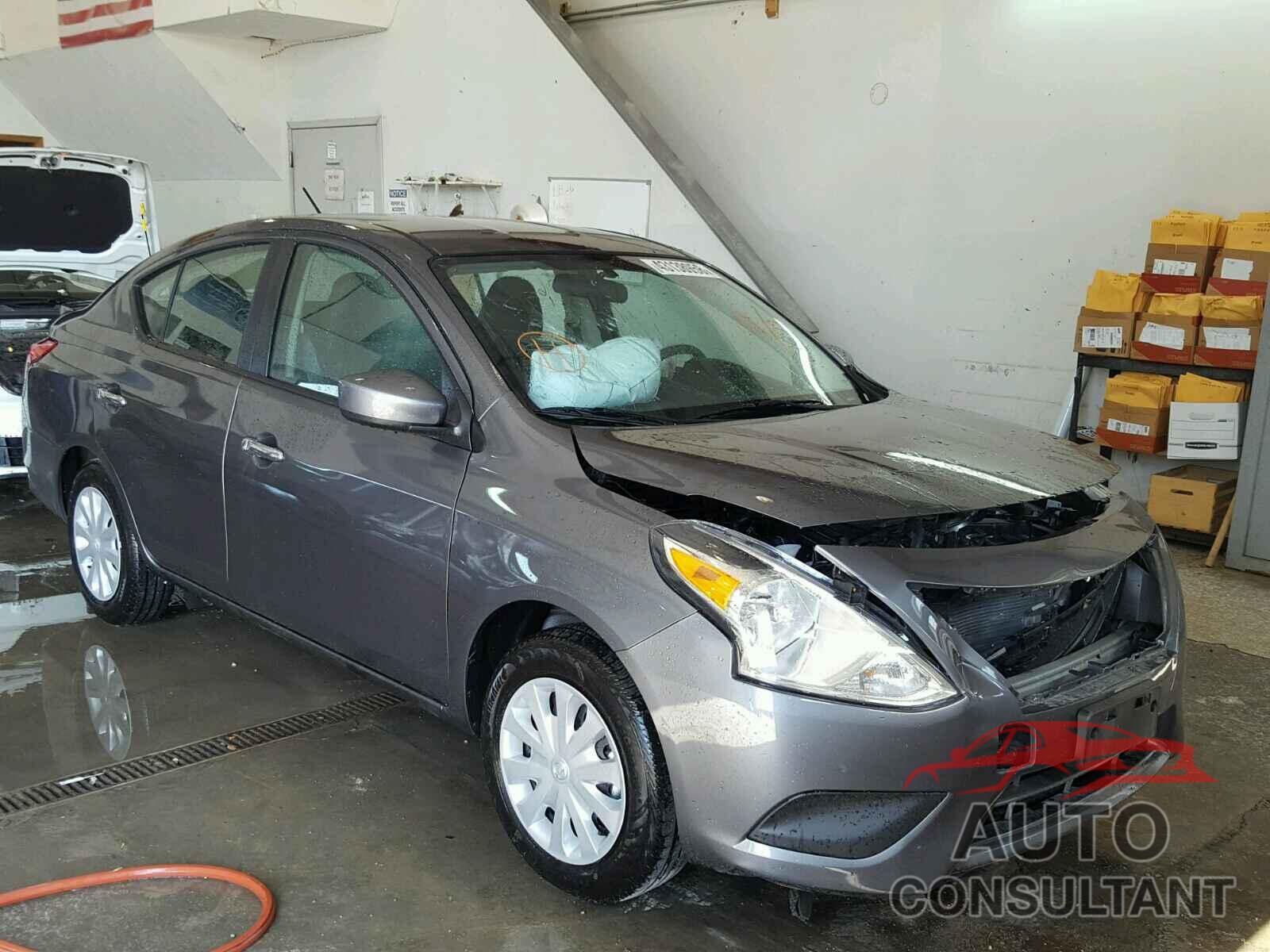 NISSAN VERSA 2018 - 3N1CN7AP0JL882099
