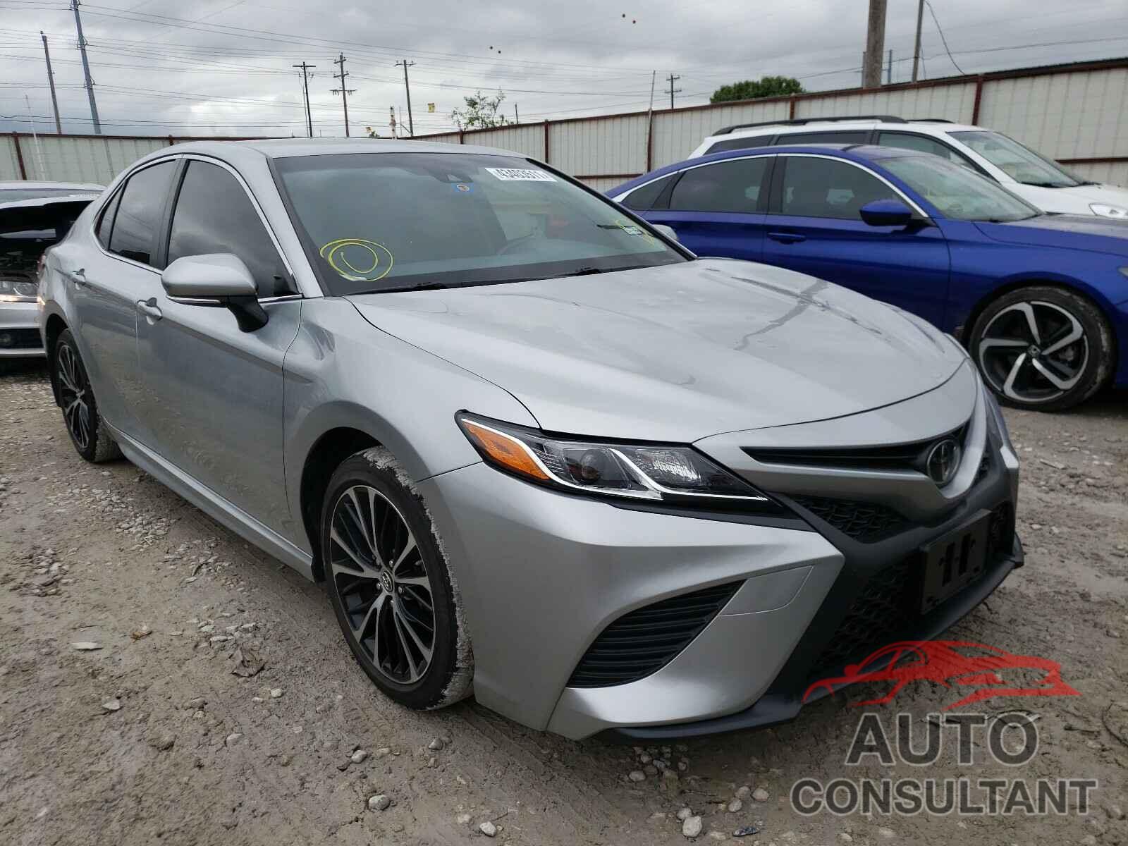 TOYOTA CAMRY 2018 - JTNB11HK9J3046018