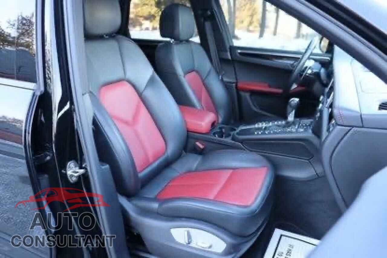 PORSCHE MACAN 2021 - WP1AA2A57MLB01823