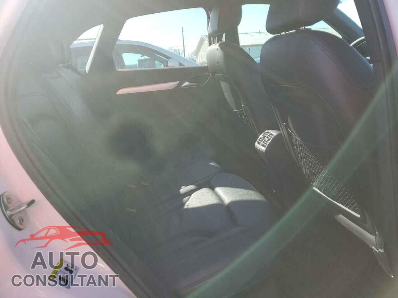 AUDI Q3 2016 - WA1BFCFS2GR016623