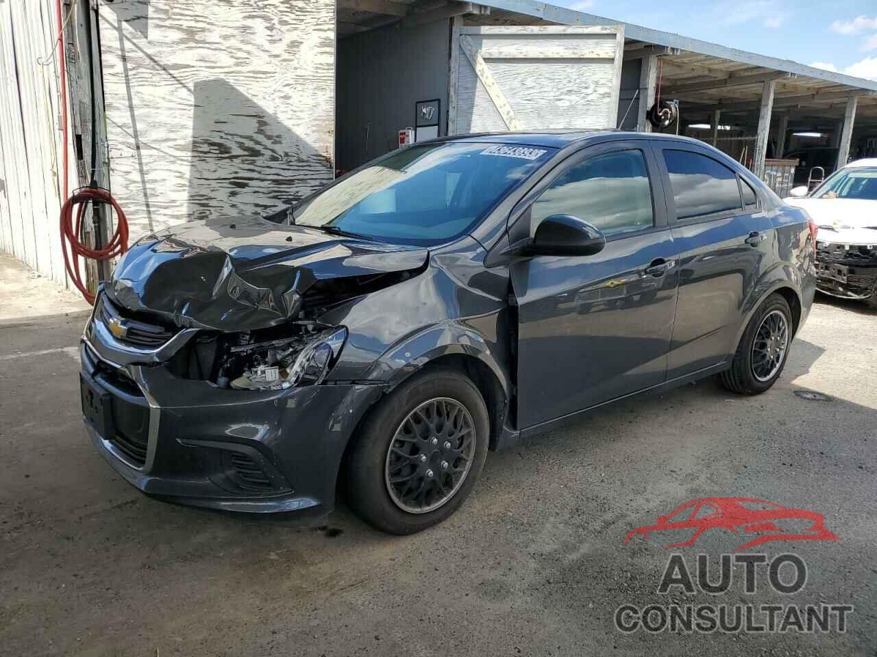 CHEVROLET SONIC 2018 - 1G1JB5SG0J4118168