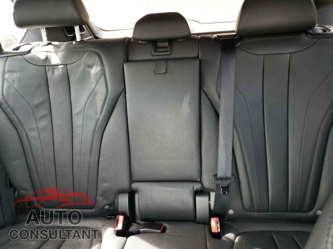 BMW X5 2015 - 5UXKR0C53F0P18655