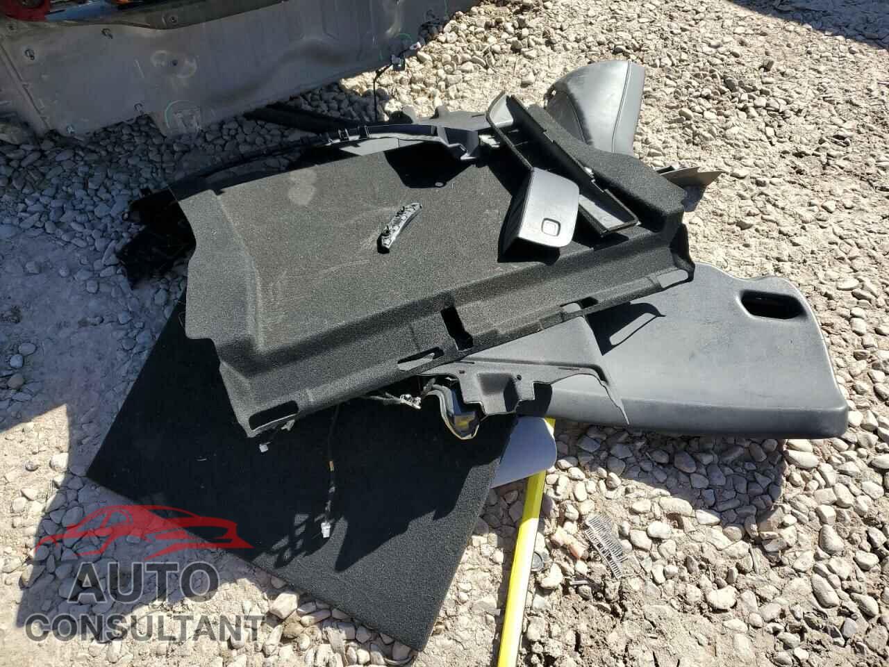 TESLA MODEL 3 2020 - 5YJ3E1EB2LF600698