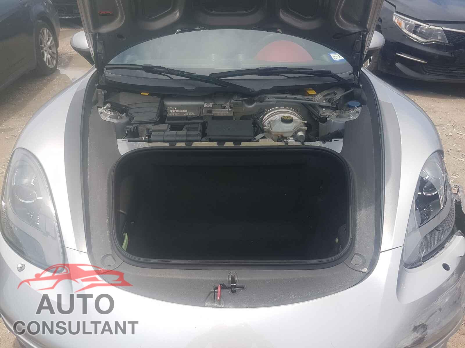 PORSCHE BOXSTER 2017 - WP0CA2A8XHS222054