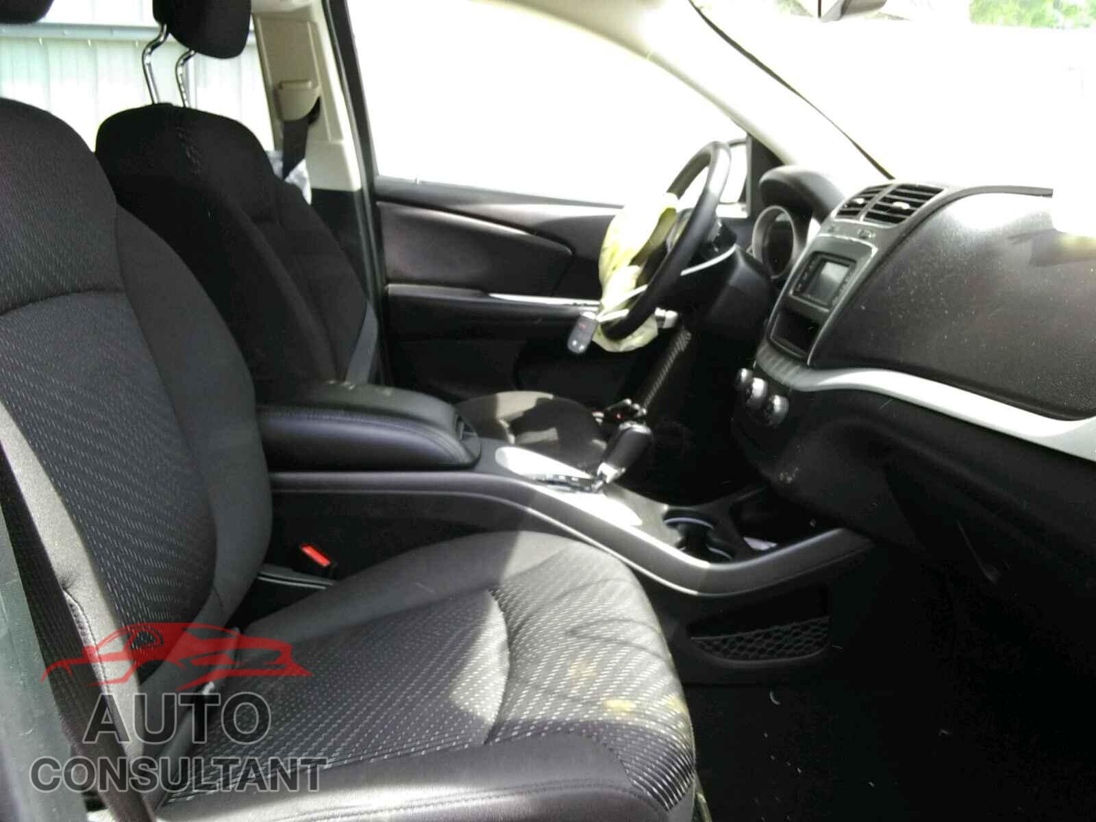 DODGE JOURNEY 2017 - 3C4PDCBG1HT643907