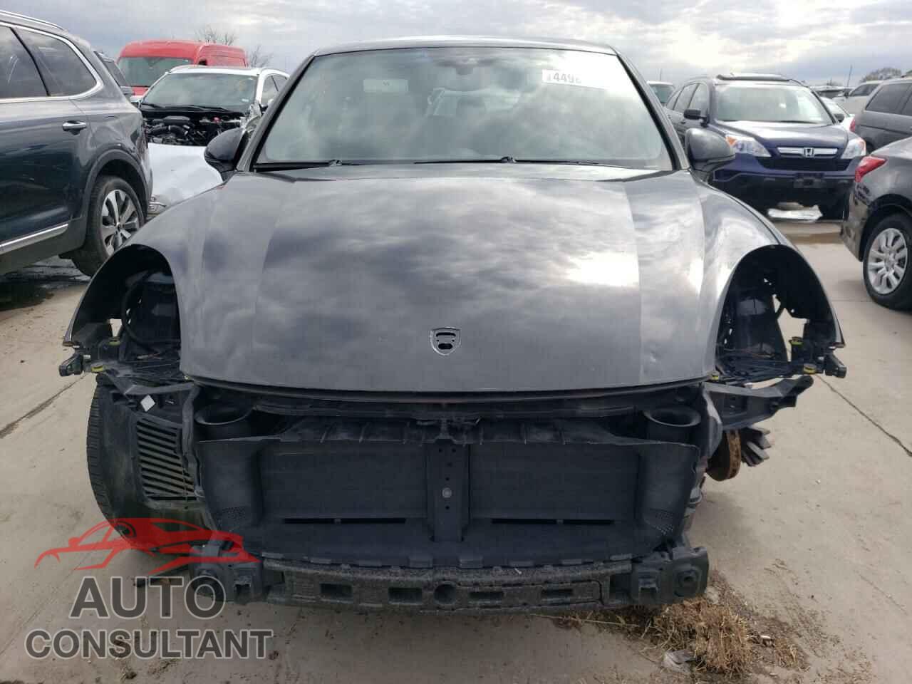 PORSCHE CAYENNE 2016 - WP1AD2A2XGLA72349